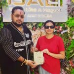 Nisha Bano Instagram - Bali fragrance is now in celebrity hand @nishabano 🌹 Hurry up to enhance your positive power #bali #fragrance #ajayludhrastrologer #ajayludhra