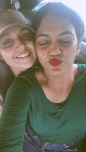 Nisha Ravikrishnan Instagram - Blooper Alert 🤫🤭 
n she said "i miss you come back soon" antha 😂 

N i miss you too 💕 will see you soon Cocoma 🤌🧿🖤♥️ 

#anvisha #mangalorediaries
