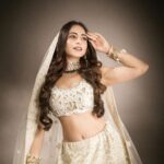 Niyati Fatnani Instagram - 🤍💫 HMU: @makeoverbysejalthakkar @celebsmakeupbysejal Clicked by: @deepak_das_photography Styling: @purvabansal5 Outfit: @rajkumari_by_richahaware Jewellery: @sejalcreation23 Studio: @backstage_mumbai i Managed by: @trending_influencers . . . . #hello #its #fridaynight #already #niyatifatnani