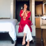 Palak Lalwani Instagram - Chronicles of a Creative Hustler 🪂