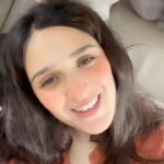 Pankhuri Awasthy Rode Instagram - Almost Fall 🍁🍂 Farq hai 🤎🧡 #gettingthere #carreels #oldme #newme #mommie #almostfall #uncombedhair