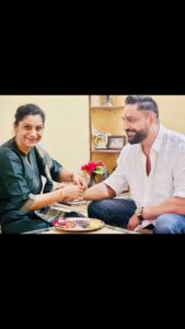 Parag Tyagi Instagram - Happy  Rakshabandhan 🤗❤️ 

@shireeshtyagi @tyagis187 @aryan_tyagi36 

#love #rakshabandhan #rakhi #family #beautiful #sister #ınstagood