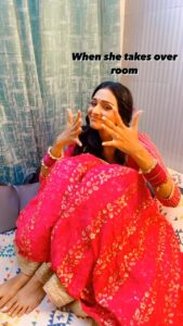 Parull Chaudhry Instagram - But you let her stay coz she has a place in your heart

@aishwarya_khare ❤️

#reels #reelsinstagram #aishwaryakhare #parullchaudhry