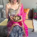 Parull Chaudhry Instagram - तो आप भी इस बार मीठा लाकर अपने त्योहार को और भी मीठा बनाइए @meethamumbai @radissongoregaon #meetha #meethamumbai #festive #reelsinstagram Mumbai - मुंबई
