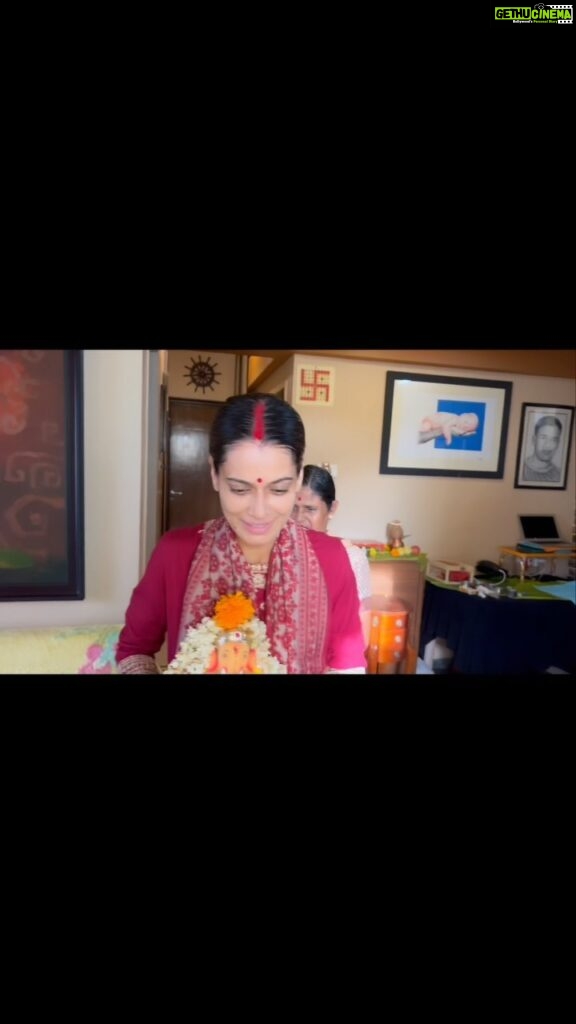 Payal Rohatgi Instagram - You have survived betrayals, character assassination attempts, snakes in the grass and fake friends. God has a plan…. To watch the whole video: https://youtu.be/pGCMqXzhUaQ?si=oliQlxl7XDn2sW9u #payalrohatgi #yogasehihoga🧘‍♂️ #ladkihoonladsaktihoon