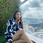 Pooja Banerjee Instagram - Hello Wise Wednesday… #feelingsagacious #PoojaBanerjii #NoFilter #Just styled by @styling.your.soul HMU BY @jhanvimehta_mua_ Mumbai, Maharashtra