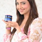 Pooja Banerjee Instagram - Hey there, fellow new mums! 🌸 Are postpartum skin struggles getting you down? I’ve got the perfect solution: Bio-essence’s Bio-VLift Face Lifting Cream – my absolute skin savior! Get ready to embrace firm, lifted, and supple skin in just 10 minutes! Believe me, it’s like magic in a jar! I took the Bio VLift challenge and the results blew me away! You’ve got to try it too. #greatfreedomfestival #amazongreatfreedomsale #momblogger #skincareroutine #postpartumtips #postpartumskincare #indianmoms #amazonbeauty #amazonbeautysale #beautyonamazon #amazonbeautyexpert #amazonfinds #thebeautysale #skincare #amazonfinds #luxurybeauty #glowup #amazonbeautyfilter #newmoms #faceliftingchallenge #bioessenceIN #postpregnancyskincare #momstagram #motherhood #momstruggles