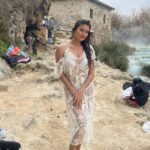 Pooja Batra Instagram - Nature is the art of God -Dante Alighieri In the stunning #Saturnia Natural Hot Spring #Tuscany #italy 🎥 @nishankswami Saturnia, Toscana, Italy