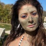 Pooja Batra Instagram - Rejuvenated, Detoxed, Feel amazing thanks to the #sulphurNaturalhotwatersprings #cryotherapy #massages #Goldfacials #mudpacks #company and the pampering from everyone in @termedisaturnia #saturnia #tuscany #italy 🙏 #dolchevita Saturnia