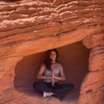 Pooja Batra Instagram - In the geologic wonderland known as Valley of Fire 🔥with Petroglyphs that date back AD 500-1100 & rich Cryptobiotic Soil. #Nevada #LasVegas 📸 @tamannashah