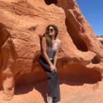 Pooja Batra Instagram - In the geologic wonderland known as Valley of Fire 🔥with Petroglyphs that date back AD 500-1100 & rich Cryptobiotic Soil. #Nevada #LasVegas 📸 @tamannashah