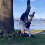 Pooja Batra Instagram - Methods of YOGA are all Embracing 🙏#yogawithpoojabatra 🧘‍♀️#tripodheadstand # SirsasanaB or #MuktaHastaSirsasana #yoga Bellagio Lake Como