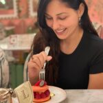 Pooja Chopra Instagram - ☕️🧁🎉