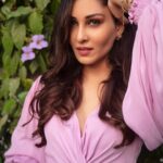 Pooja Chopra Instagram - Always wear your invisible crown❕ #queen #raisedbyaqueen👑 #tuesdaymotivation #tuesdaythoughts #tuesdaymood #tuesdayvibes #tuesdaypost #fitnessmotivation #pushyourlimits #pushyourselfeveryday #youdeservethebest #loveyourself #2021letsdothis ⚡