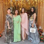 Poonam Pandey Instagram - Such a beautiful evening ❤️❤️❤️ @rinadhaka @azulibynikki @prittinanda