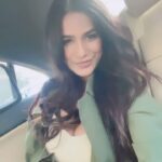 Poonam Pandey Instagram - Traffic time & and I can see red light on my face 😂 . . #traffic #signal #fun #reel #pplovers #ppfans #poonampandeylovers #car #hotreels