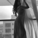 Poonam Pandey Instagram - Few BTS shots! . . . . . . .shot by: @sunny_makeup_artist #poonampandey #bts #photography #photooftheday #fun #balcony #blackandwhite