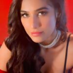 Poonam Pandey Instagram - Put on some red lipstick and live a little. . . . #red #dress #hot #poonampandey #poonampandeyreal #vibe #sexy #fun #redcolor