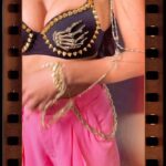 Poonam Pandey Instagram - Give me more baby..;) 💋 . . . #poonampandeyreal #poonampandey #poonampandeyvideos #poonampandeyhot #trendingreels #reels #hot #sexy #shooting #photoshoot