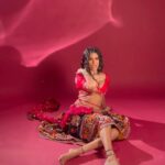 Poonam Pandey Instagram - This song ..😍 . . . #poonampandey #poonampandeyreal #hot #indian #indianphotography #sexy #trendingreels #hotlook #photography #reelsvideo