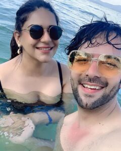 Poonam Preet Bhatia Instagram - And we will travel together and just be in love forever ♾♥️🦋

@sanjaygagnaniofficial 😘

#anniversaryvacation #thailand #phuket #phiphiisland #jamesbondisland #poonjay #forever