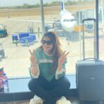 Poonam Preet Bhatia Instagram - Not all those who wander are ‘LOST’… I follow my heart and it leads me to the airport 🛫 😝 #happywhentraveling #travel #bbn 🫶🏻