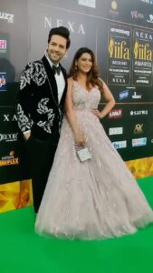 Poonam Preet Bhatia Instagram - IIFA AWARDS 2022 🏆
.
.
Sanjay in @diwan.saheb 
Poonam in @basanti_kapdeaurkoffee 

#iifaawards #iifa2022 #abudhabi #uae🇦🇪 #yasisland #dreambelieveachieve