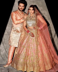 Poonam Preet Bhatia Instagram - Eid Mubarak to You & Yours from Me & Mine 🧡

#eidmubarak #happyeid #eid2022 
.
.
.

Wearing : @rohitkverma 
Shot by : @amitkhannaphotography 
Poonam’s Mua : @makeupbysabashaikh 
Sanjay’s Mua : @heiress_makeupbyseema 
Managed by :@rupesh.sonar