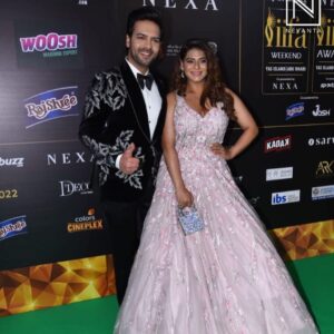 Poonam Preet Bhatia Instagram - We definitely painted the Carpet from 💚 to ❤️

#onlylove #spreadlove #iifa #iifa2022 #abudhabi #uae🇦🇪