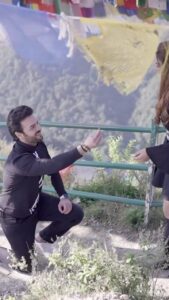 Poonam Preet Bhatia Instagram - #MAINHOGAYATERA 

Thank you for all the love you’ve given us and to the song!  Comments mein Tag karo unko jinko aap yeh song dedicate karna chahte ho aur apne Partners ke saath Reels banao! 😍❤️

#romanticsongs #musicvideo #lovesongs #reelkarofeelkaro #reelitfeelit #bollywoodsongs #couplereels