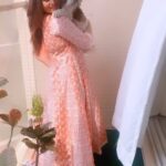 Poonam Preet Bhatia Instagram - कुछ यूँ मिली नज़र उनसे कि.. बाकी सब नज़रअंदाज़ हो गये… 💕💕 Outfits by - @tara_c_tara Pr - @maverick.communication01 #indianoutfit #bindove #happysoul