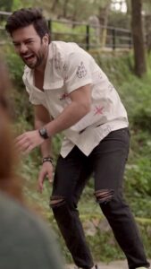 Poonam Preet Bhatia Instagram - Another Real Life Incidence !! 
😜😂😈

#mainhogayatera #musicvideo #outnow #reelitfeelit❤️❤️
