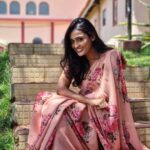 Poornima Ravi Instagram – Straight from the camera 😊

.
.
.
.
.
.
.
.
.
.
.
.
.
.
.
.
.
.
.

#poornimaravi #araathi #saree #sareelove #ootd #traditional #traditionaloutfit #photography #fashionphotography #simplelook #smile #summer #ooty #summervacation #peach #simplemakeup #freehair #resort #smiles #me #floraldesign #floralsaree #organza #love #sun #sunshine #actress #kollywood