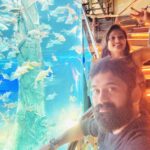 Priyanka Nalkari Instagram - #aquarium #kl #kualalumpur #lovefishes #blue #couplegoals #happyweekend #jumpsuit #selfies #malaysia #fun #happy #wifeylife #actresslife #teluguamayi #tamilactress #indian #instagram #instamood Aquarium KL Tower