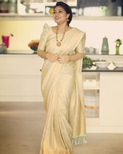 Priyanka Nalkari Instagram - #saree #adshoot #tamil #chennai #poser #nalkarpriyanka #damayanthi #roja #seetha #hyderabad #actress #instagram