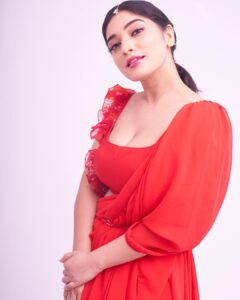 Priyanka Thimmesh Instagram - ❤️✨ Photography @bhagathmakka Credit #jehensaai Desginer by @lakshana_label Makeup & hair @iglambeautystudiochennai @iampriyankaathimmesh #priyankathimmeshofficial #priyankathimmesh