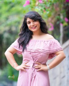 Priyanka Thimmesh Instagram - Let your soul shine like gold..✨💖
📸 by @rainbow_photography_official 😘💐

@iampriyankaathimmesh 
#priyankathimmeshofficial 

#happysoul ❤️🪔