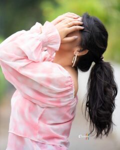 Priyanka Thimmesh Instagram - ✨ shine on 🤍🤍🤍💖
Good evening ✨💖

@rainbow_photography_official so good clicks 📸.. thankz again 💌

@iampriyankaathimmesh 
#priyankathimmeshofficial 
#happysoul ❤️