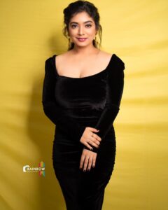 Priyanka Thimmesh Instagram - “I love all black clothing. I think it's timeless and beautiful"
🖤🖤🖤🐝

@iampriyankaathimmesh 
@rainbow_photography_official 
@makeupstoriesbysumachikkegowda
#iampriyankathimmeshoffical #priyankathimmesh