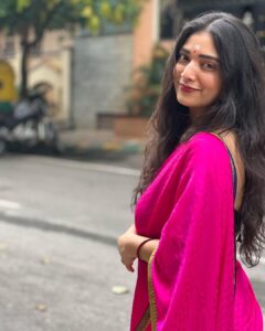 Priyanka Thimmesh Instagram - ಎಲ್ಲರಿಗೂ ಗೌರಿ ಗಣೇಶ ಹಬ್ಬದ ಶುಭಾಶಯಗಳು 🌸🙌🏻

@iampriyankaathimmesh