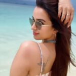 Pujita Ponnada Instagram - Sea, Sand and Sunshine, my fav combo 🌊☀️💙 #pujitaponnada #thailand #phiphiisland #travel #reelsinstagram #reelsindia Phiphi Island, Thailand