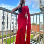 Pujita Ponnada Instagram - Saree in a foreign land hits different ❤️‍🔥 #pujitaponnada #ukdiaries #london #travel #saree #sareelove Guildford, Surrey, UK