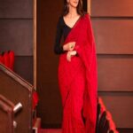Radhika Narayan Instagram - Cos Red Saree is therapy! 😃❤️ PC: @vikasphotofactory SRV Theater