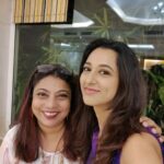 Radhika Narayan Instagram - When you finally click a good picture after ages❤️... @itssucheta @bbenindia The Lalit Ashok Bangalore