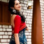 Radhika Narayan Instagram - In-between lines.. Saree : @sankalpa_angadi Styling and Concept : @sahanastylediary @sahanasvishwanath Photography : @vikasphotofactory MUA : @makeovers_sudhanatesh Blouse : @srilakshmi_fashion_mangalore Location : @babysdayoutstudio