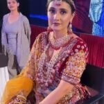 Ragini Khanna Instagram - My love is my sister and my sister love reel 🌹🤗🥰🥰❤️🔥😍 #ragninewreel #mynewreel😘❤️😘❤️❤️❤️❤️❤️❤️❤️😘😘😘😘😘😘😘😘❤️❤️😘😘😘😘 #mynewreelragny #makeupartist #mathias777_numbers #mumbai #mindset #independenceday #instagram #indianfood #ragni #video #viral #trending #khloekardashian #love #travelphotography