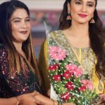 Ragini Khanna Instagram - Successfully Completed One Day Look and Learn Seminar & Award Show by Celebrity @raginikhanna .. Organised by @piyu_makeupartist7 ....