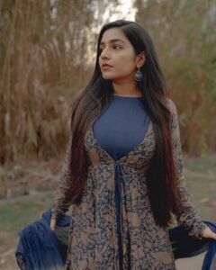 Rajisha Vijayan Instagram - Whenever you came around, I was in blue 💙
@zaari_designer_studio 
@i_m_vyshnav