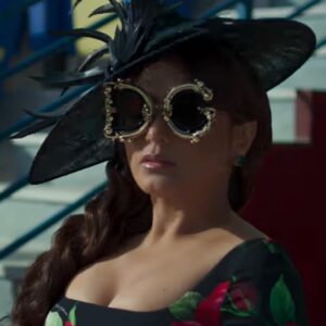 Rani Mukerji Instagram - WE INTERRUPT YOUR DAY TO REVEAL THAT BUNTY AUR BABLI 2 TRAILER IS OUT! MY QUEEN IS BACK IN ACTION! Isn't she the cutest? 🥺?