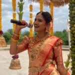 Ranjani Raghavan Instagram - ಏನ್ ಅಂತ ಅನೌನ್ಸ್ ಮಾಡ್ಲಿ? 😉 ಕಾದು ತಿಂದಾಗ ಸಿಹಿ ಜಾಸ್ತಿ ಅನ್ಲಾ? 😍 Saree - @divisha_collections_ Jewellery - @dnjewelleryhouse